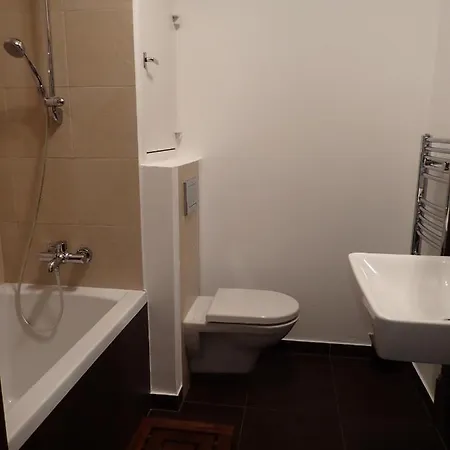 Marguerite - Parking Including Apartamento Bratislava