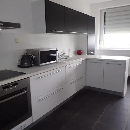 Marguerite Apartment - Parking Including Apartment