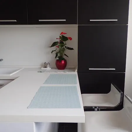 Marguerite Apartment - Parking Including Apartment *