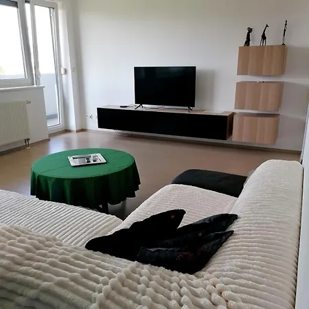 Marguerite - Parking Including Apartamento Bratislava